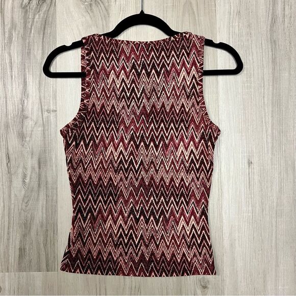 EUC forever 21 top VNTG y2k burgundy chevron pattern gold threading stretchy szS - Picture 8 of 9